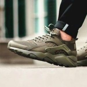 nike huarache mens green